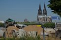 Betonmischer umgestuerzt Koeln Deutz neue Rheinpromenade P055